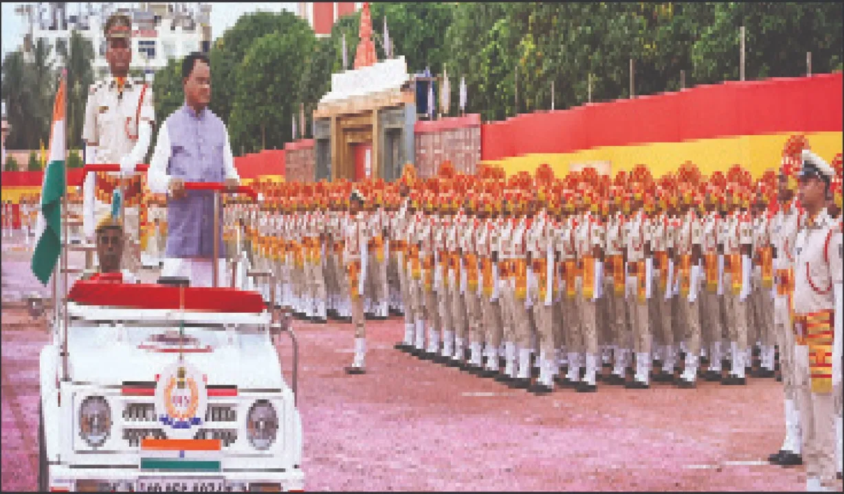  ଅଗ୍ନିଯୋଦ୍ଧା ପ୍ରଶିକ୍ଷାର୍ଥୀଙ୍କ ୬୧ତମ ଦୀକ୍ଷାନ୍ତ ସମାରୋହ: ଅଗ୍ନିଶମ ବାହିନୀରେ ୯୧୧ ନୂଆ ଅଗ୍ନିଯୋଦ୍ଧା