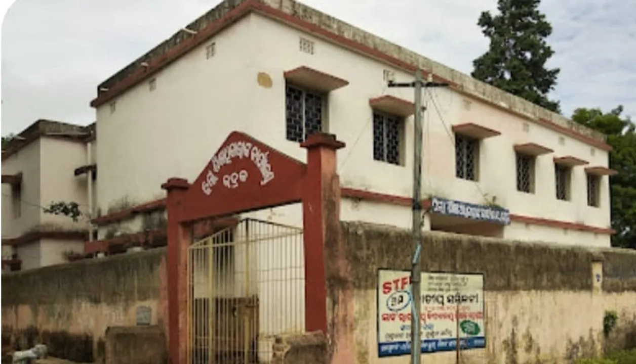  ଅଚଳ ହେଲାଣି ଭଦ୍ରକ ଶିକ୍ଷା ବିଭାଗ:  କିରାଣି ଅଭାବ, ଡେପୁଟେସନରେ ଚାଲିଛି ଭଦ୍ରକ ବିଇଓ ଅଫିସ