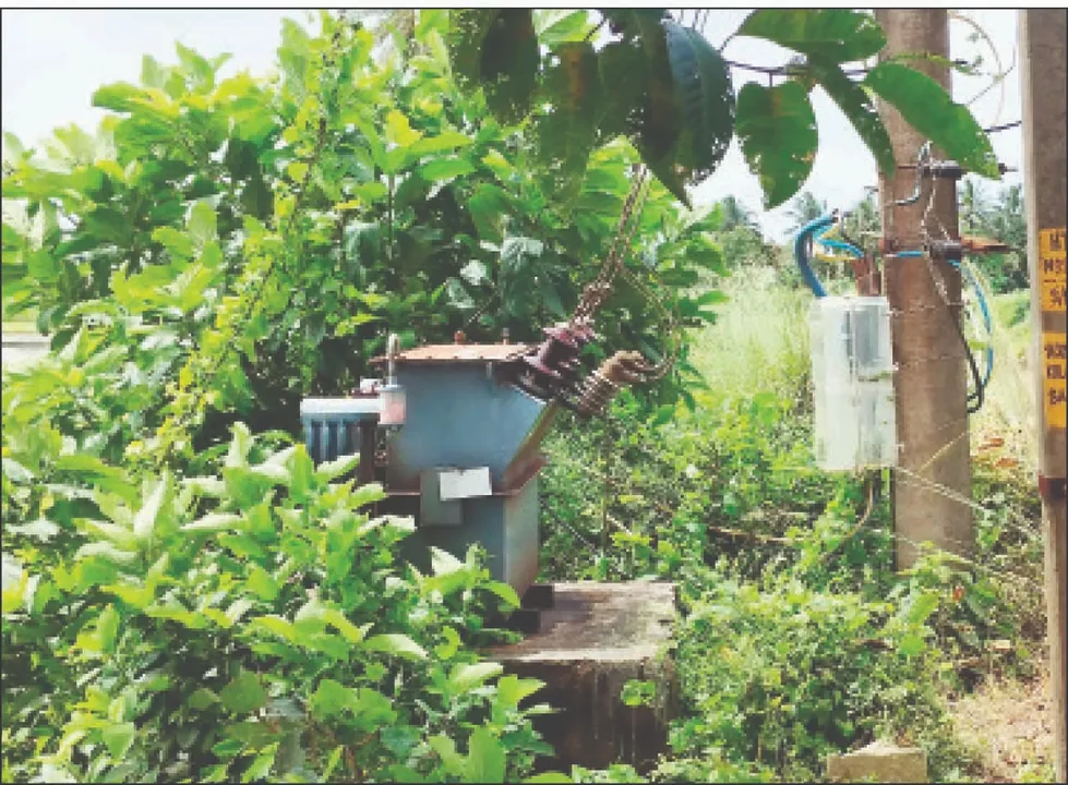  ଗ୍ରାମବାସୀଙ୍କୁ ବିଦ୍ୟୁତ୍‌ ବିପଦ: ମୁକୁଳା ଟ୍ରାନ୍ସଫର୍ମର ଓ ଛିଣ୍ଡା ତାର