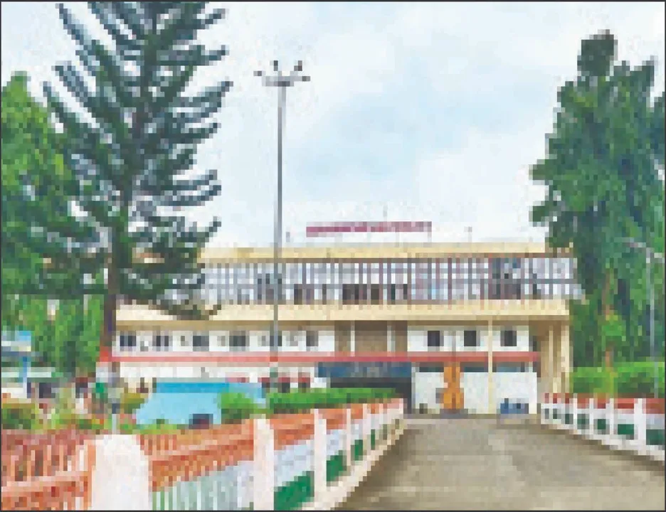  ବ୍ରହ୍ମପୁର ବିଶ୍ବବିଦ୍ୟାଳୟ:  ନାକ୍‌ ‘ଏ-ଗ୍ରେଡ୍‌’କୁ ନେଇ ବିବାଦ