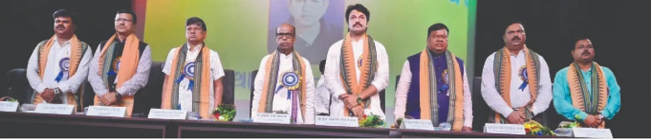  ‘ସ୍ବପ୍ନ ଦେଖିବାର ସମୟ ଅତିକ୍ରାନ୍ତ, ବାସ୍ତବତାକୁ ବୁଝିବାକୁ ପଡ଼ିବ’