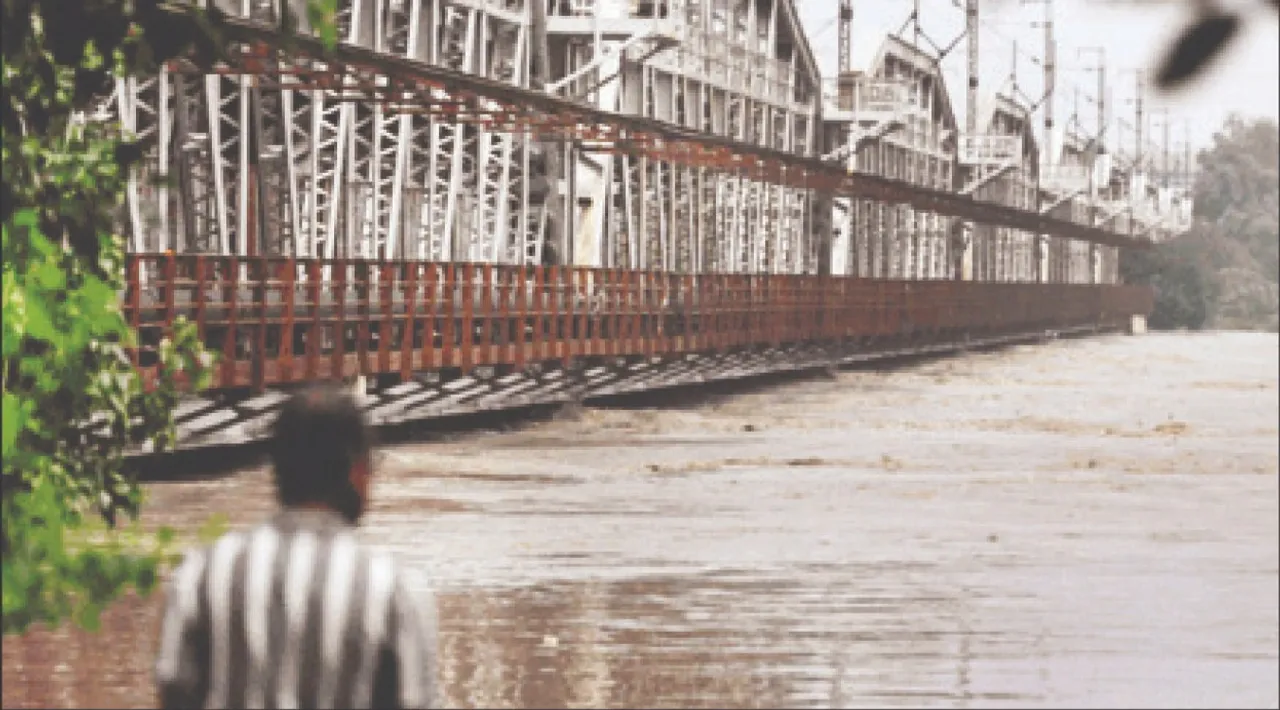  ଯମୁନାରେ ବଡ଼ ବନ୍ୟା: ଦିଲ୍ଲୀ-ଏନ୍‌ସିଆର୍‌ ଅଚଳ, ୩୪୦ ବିମାନ ବିଳମ୍ବିତ