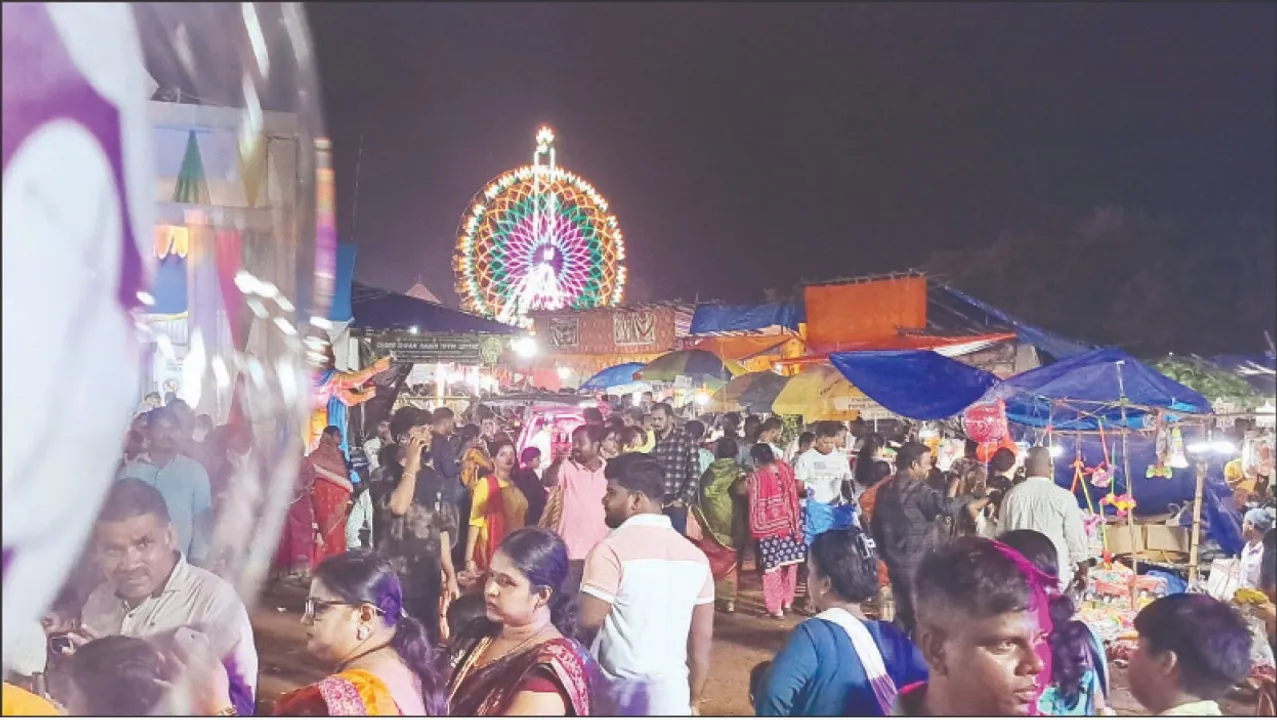  ଜଟଣୀ ଗଣେଶ ପୂଜା: ରାତିରେ ରଡ଼ୁଛି ଅପେରା, ସଂଜରେ ମୀନାବଜାର