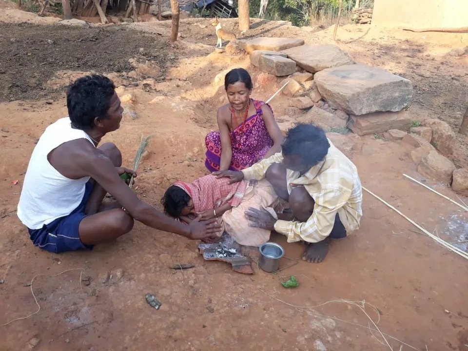  ଅନ୍ଧବିଶ୍ବାସ ପଛରେ ଆଦିବାସୀ: ପ୍ରଥମେ ଡିସାରୀ ଓ ଗୁଣିଆ,ପରେ ଡାକ୍ତର