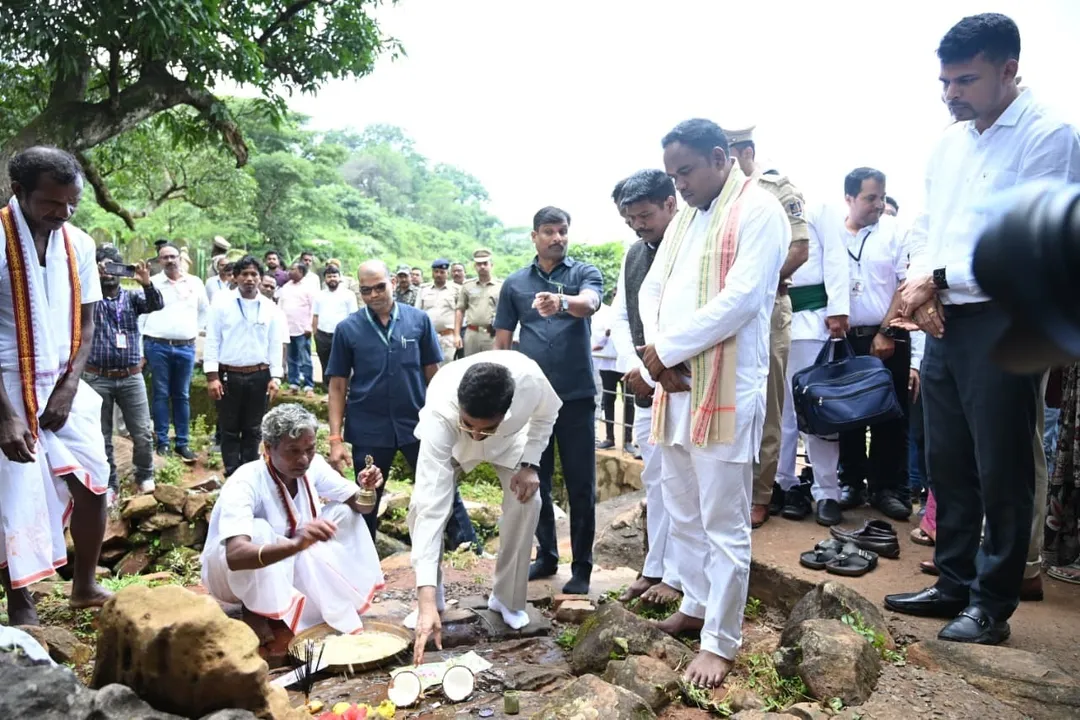  ବଣ୍ଡାଘାଟିର ବିକାଶ ଓ ଆଦିମ ଜନଜାତିଙ୍କ ଉନ୍ନତି ନେଇ ରାଜ୍ୟପାଳଙ୍କ ଗୁରୁତ୍ବାରୋପ