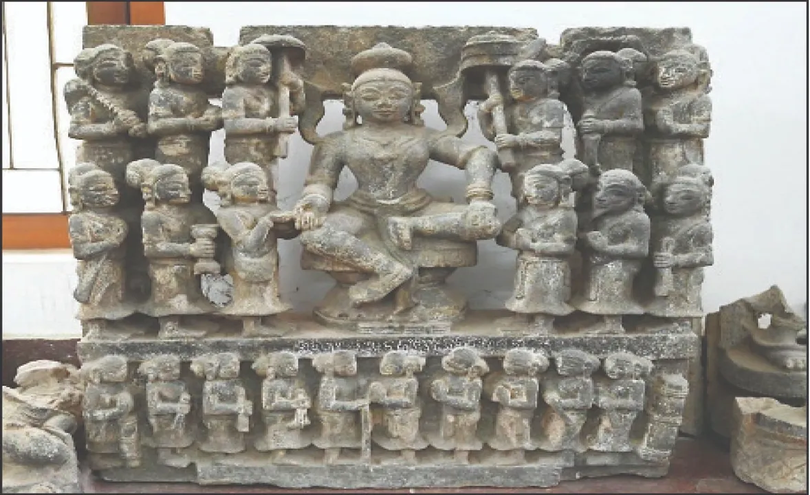  ବିଷ୍ଣୁପୁରରୁ କପିଳେନ୍ଦ୍ର ଦେବଙ୍କ ଶିଳାଲିପି ସନ୍ଧାନ