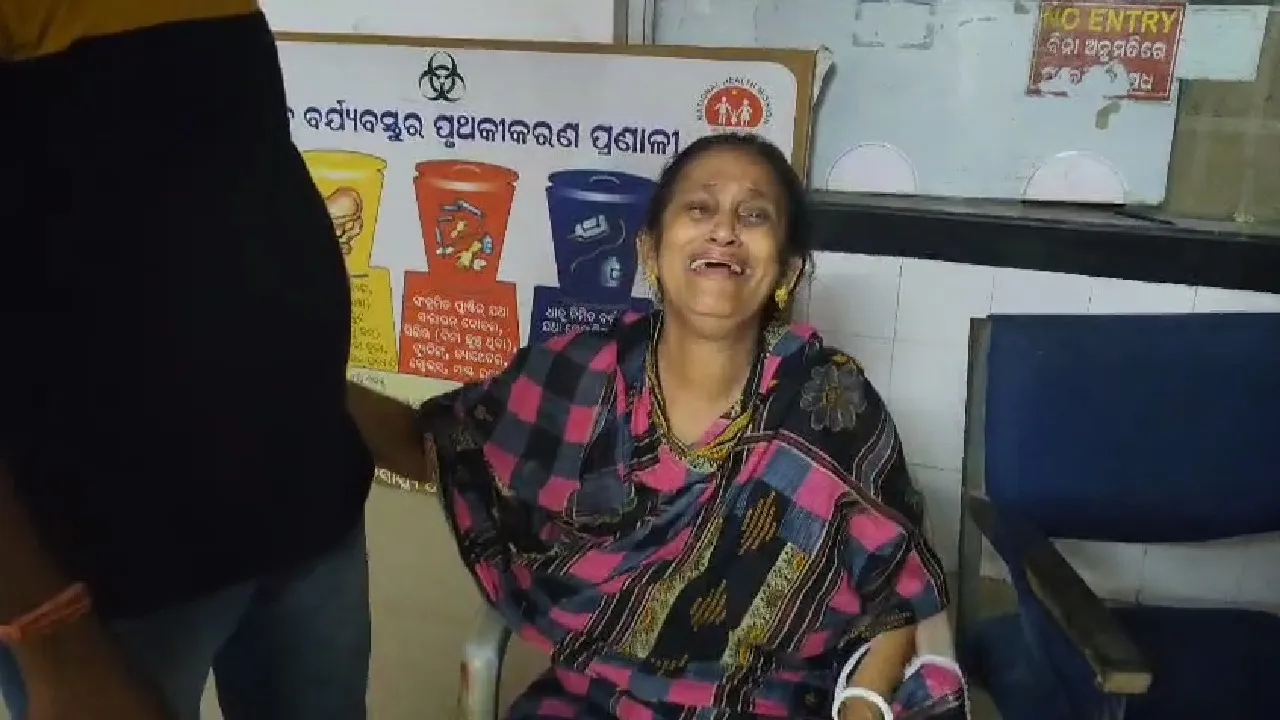  ଗହଣା ଦୋକାନୀଙ୍କୁ ଭୁଜାଲିରେ ହାଣିଲେ, ଲକ୍ଷାଧିକ ଟଙ୍କାର ସୁନା ଲୁଟିଲେ