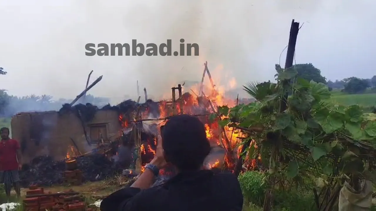  ବଜ୍ରପାତରେ ଜଳିଗଲା ୪ ବଖରା, ବେସାହାରା ହୋଇଗଲେ ପରିବାର