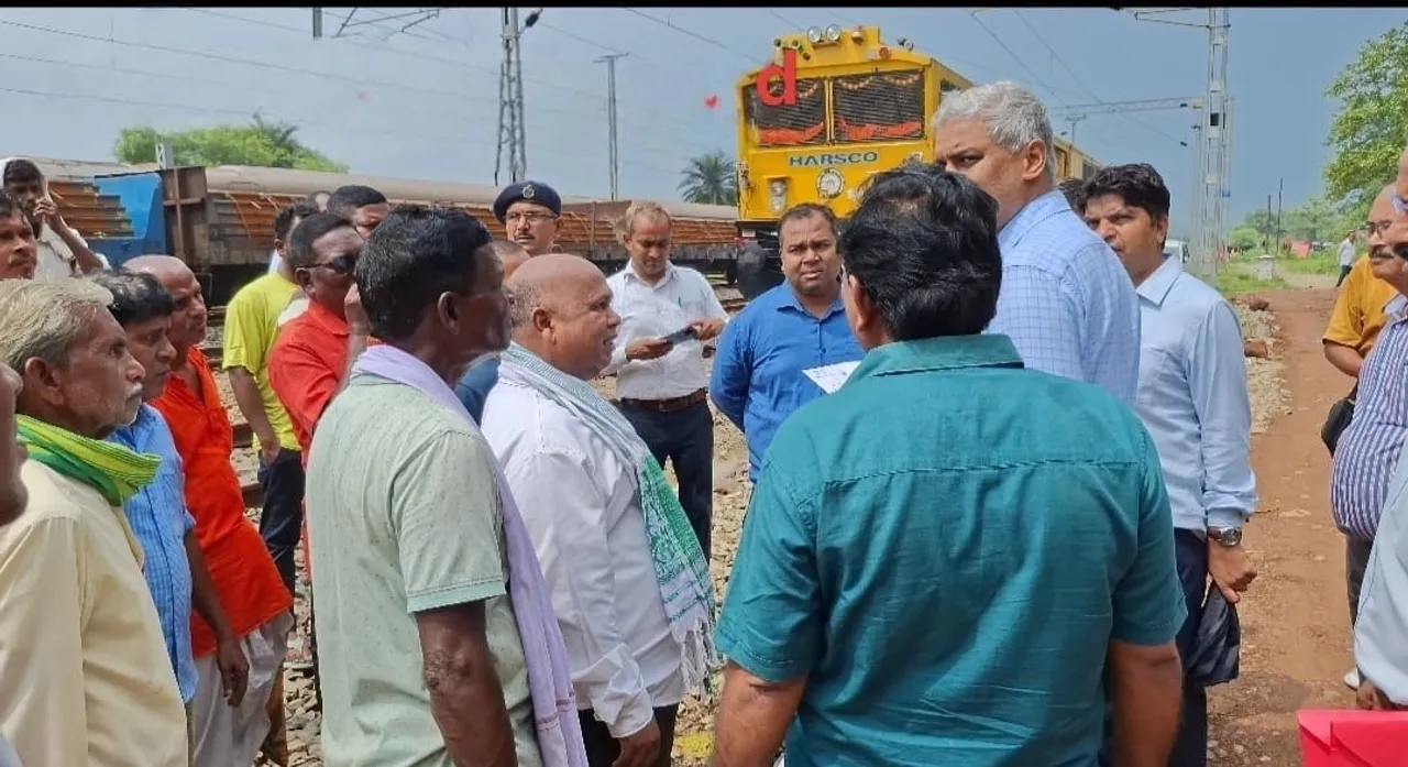  ଟାଟାନଗର-ବାଦାମପାହାଡ଼ ଅଧୀନ ୪ଷ୍ଟେସନର ସୁରକ୍ଷା ମାନଦଣ୍ଡ ଯାଞ୍ଚ କଲେ ଅଧିକାରୀ