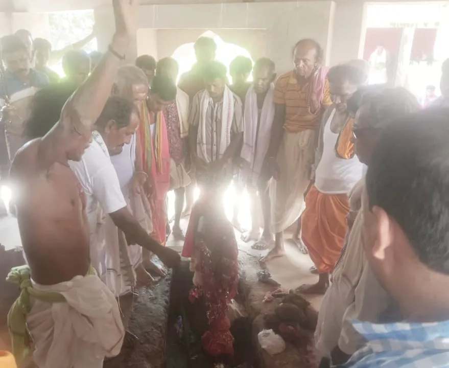  ରିଞ୍ଜା ପଶ୍ଚିମେଶ୍ୱର ଶିବ ମନ୍ଦିର ପ୍ରାଙ୍ଗଣରେ ଚଣ୍ଡୀ ମନ୍ଦିର ପ୍ରତିଷ୍ଠା