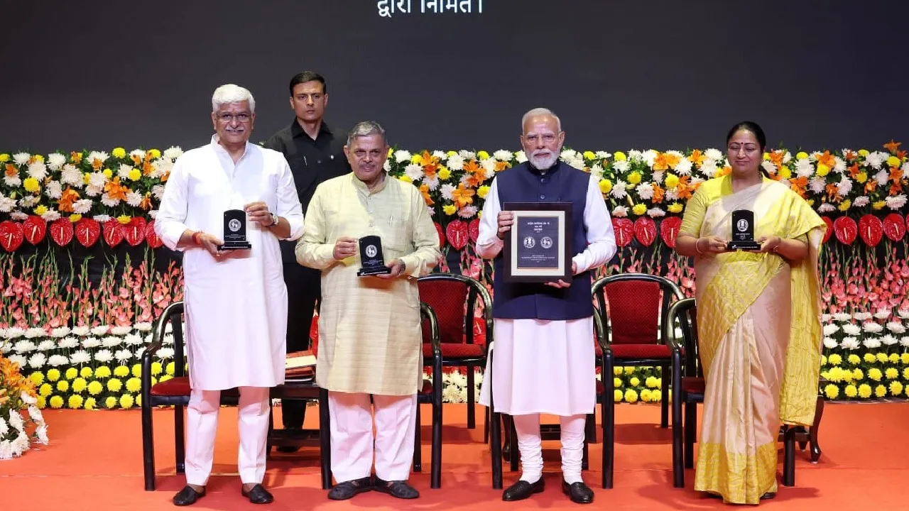  ଆରଏସଏସ ସ୍ୱେଚ୍ଛାସେବକ ଦେଶ ସେବା ପାଇଁ ସମର୍ପିତ: ପ୍ରଧାନମନ୍ତ୍ରୀ ମୋଦୀ