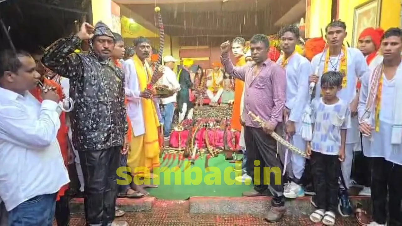  ବିଜୟାଦଶମୀରେ ପାଇକ ଆଖଡ଼ା ପ୍ରଦର୍ଶନ ଓ ଶୋଭାଯାତ୍ରା
