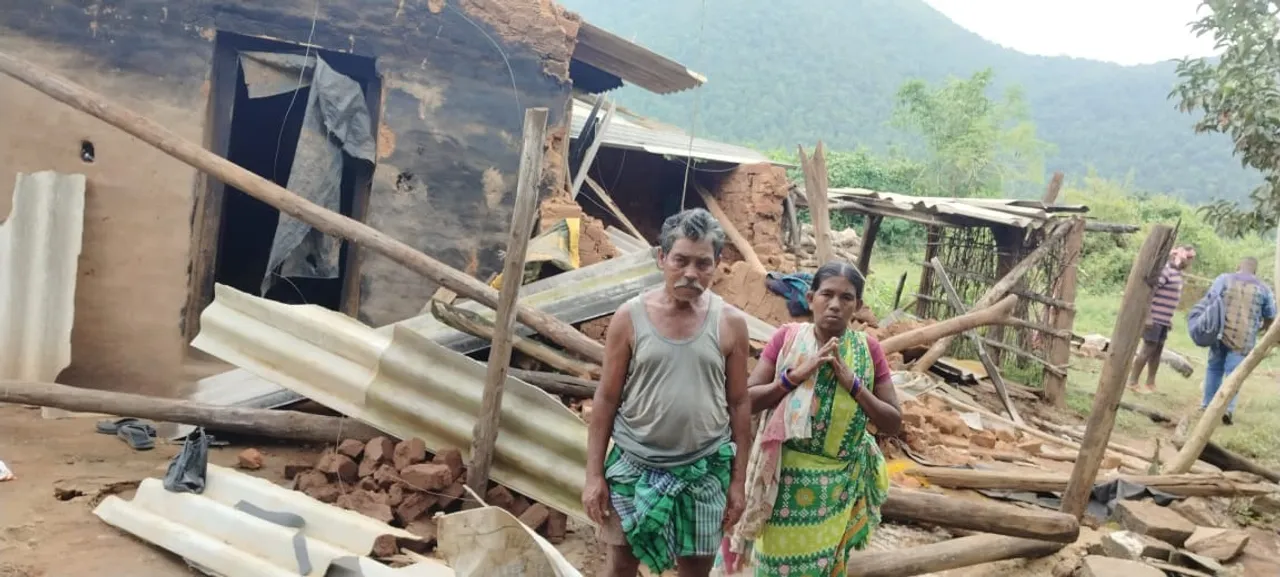  ହାତୀ ଉପଦ୍ରବ: ଘର ଭାଙ୍ଗିବା ସହ ବ୍ୟାପକ ଧନ ସମ୍ପତ୍ତି ନଷ୍ଟ, ଭୟର ବାତାବରଣ