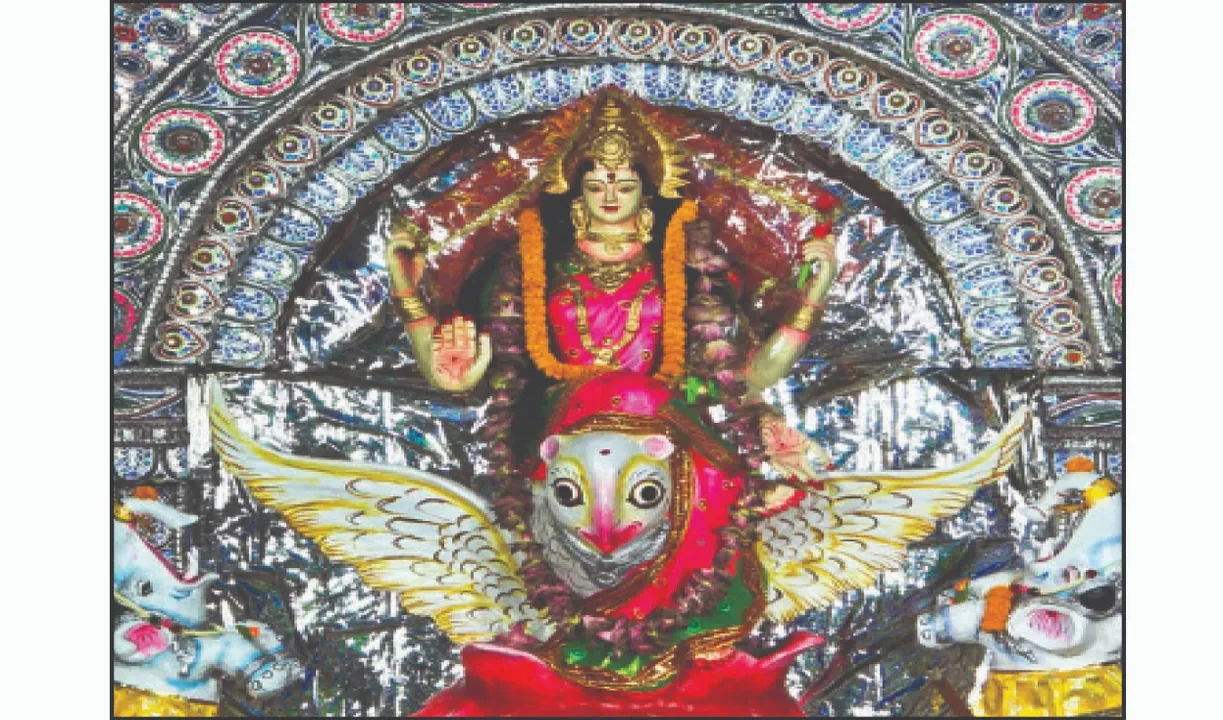  ଆଜି ବିରାଜିବେ ମା’ ଗଜଲକ୍ଷ୍ମୀ: କୁମାର ପୂର୍ଣ୍ଣିମାକୁ ନେଇ ଦ୍ବନ୍ଦ୍ବ