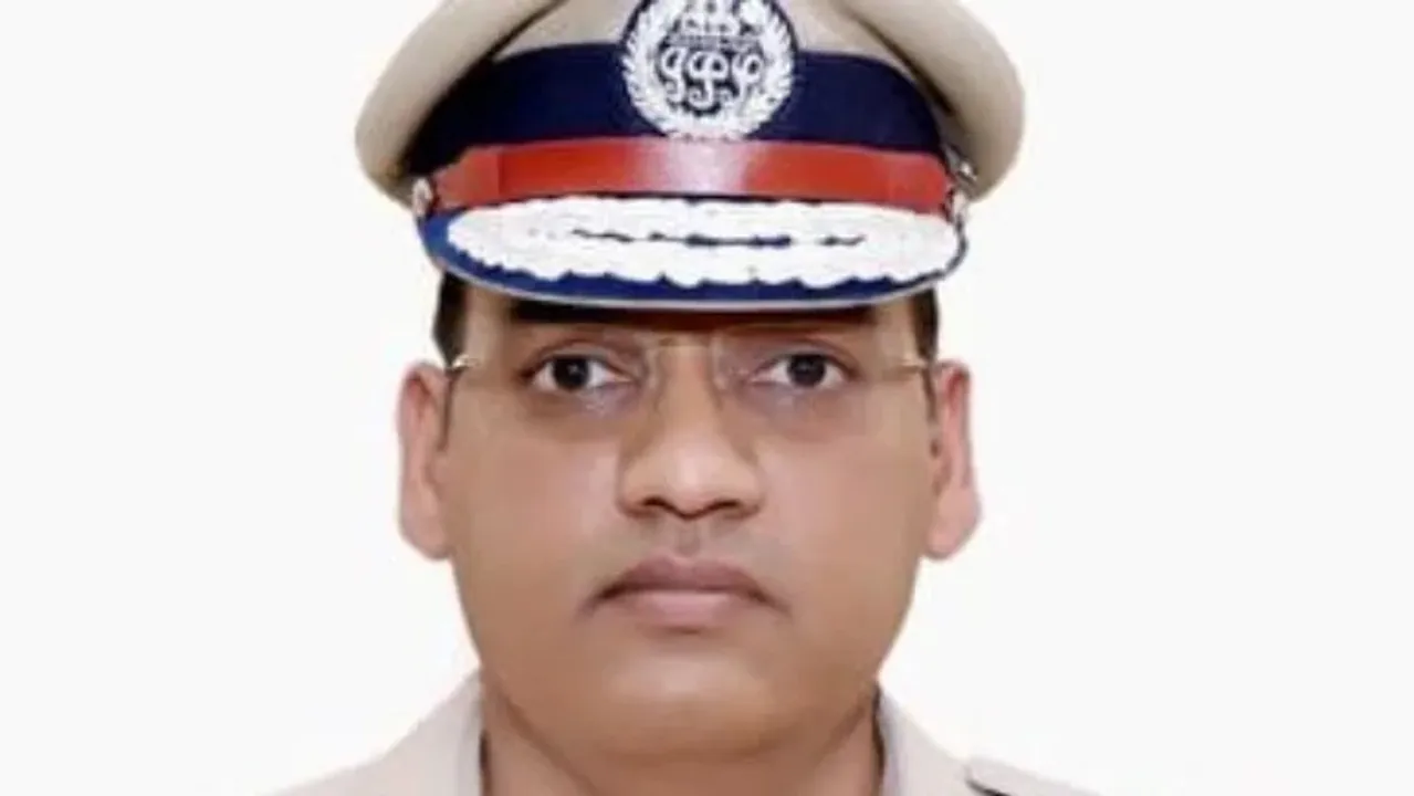  ନିଜକୁ ଗୁଳି ମାରି ଆତ୍ମହତ୍ୟା କଲେ ବରିଷ୍ଠ ପୁଲିସ ଅଧିକାରୀ