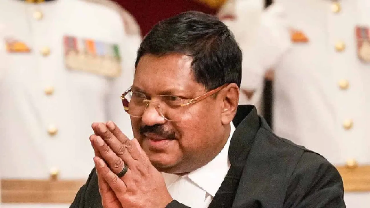  ଜୋତା ଫିଙ୍ଗା ଉଦ୍ୟମ ପରେ ସିଜେଆଇଙ୍କ ଉପରେ ଅନ୍‌ଲାଇନ୍‌ରେ  ଜାତିବାଦ ଆକ୍ରମଣ ଜାରି