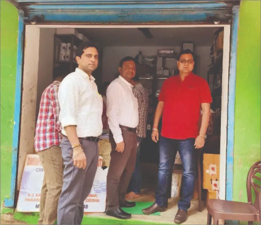  ବିନା ଲାଇସେନ୍ସରେ ଚାଲିଥିଲା ମେଡିସିନ୍‌ ଦୋକାନ