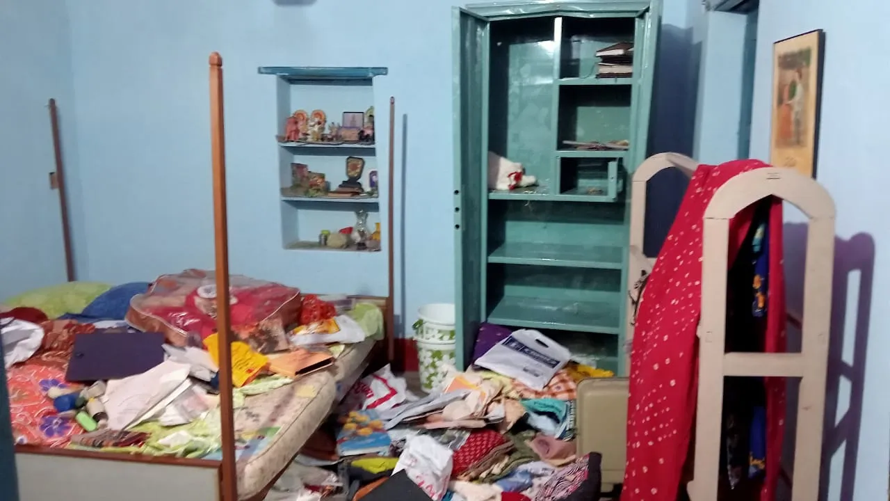  ସଗରାରେ ସଶସ୍ତ୍ର ଡକାୟତି: ଦମ୍ପତିଙ୍କୁ ବାନ୍ଧି ଲୁଟିନେଲେ ଲକ୍ଷାଧିକ ଟଙ୍କାର ସୁନା ଗହଣା ଓ ନଗଦ