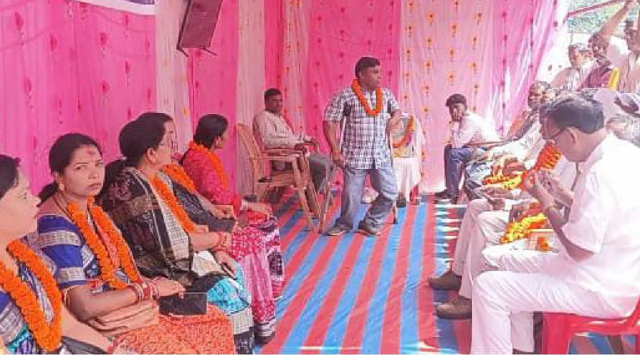  ପୂର୍ବତନ ବିଡିଓଙ୍କ ପୁନଃ ନିଯୁକ୍ତି ପ୍ରତିବାଦରେ ଗଣଧାରଣା