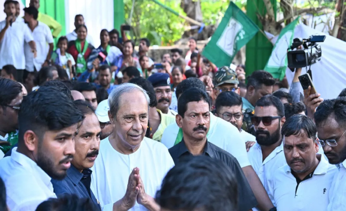  ଜନସମ୍ପର୍କ ପଦଯାତ୍ରାରେ ଯୋଗଦେଲେ ନବୀନ: ‘ଶେଷ ପର୍ଯ୍ୟନ୍ତ ଓଡ଼ିଶା ମା’ର ସେବା କରି ଚାଲିବି’