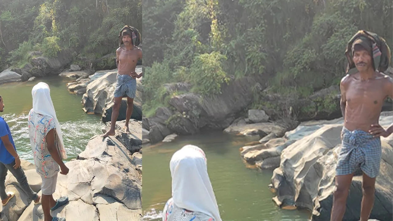  Two school students drawn in waterfall in Sundargarh district. Photograph: (sambad.in) 