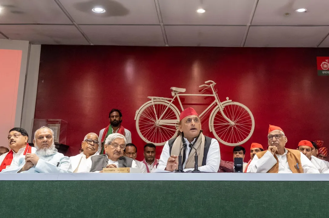  akhilesh yadav Photograph: (@yadavakhilesh) 