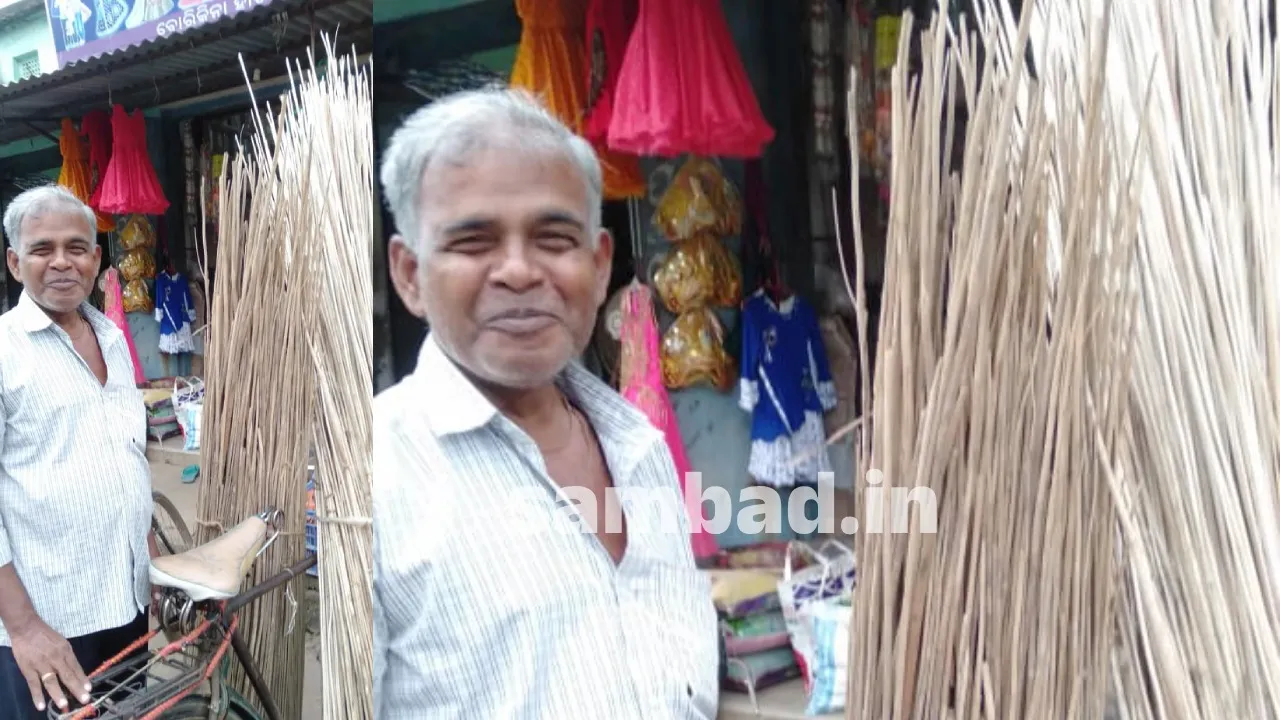  Kanwaria stick for Diwali market in Ersama in Jagatsinghpur. Photograph: (sambad.in) 