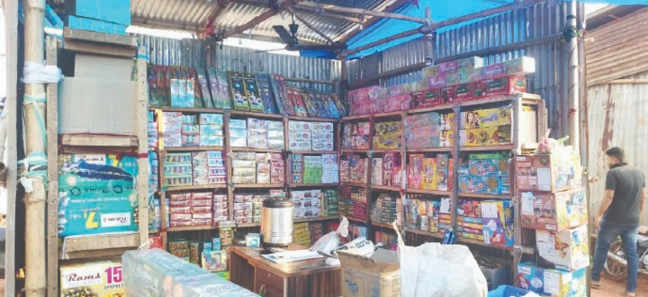  ବାଣ ବଜାରର ମାହୋଲ ‘ଅପରେସନ୍‌ ସିନ୍ଦୂର’