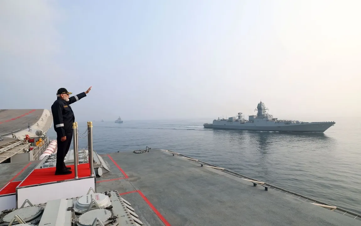  pm modi at  INS Vikrant Photograph: (x) 