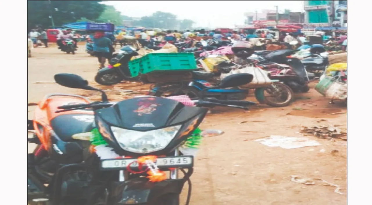  ବ୍ୟବସାୟୀଙ୍କ ଦଖଲରେ କଂକ୍ରିଟ୍‌ ରାସ୍ତା