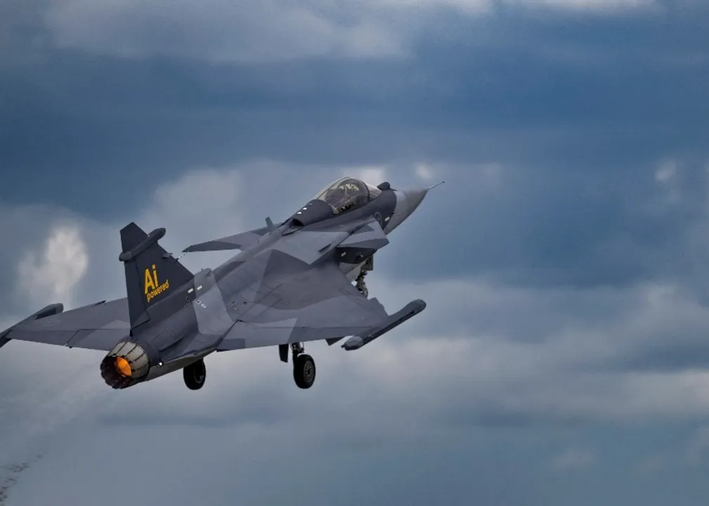  Ukraine deal to buy Gripen Fighter plane Photograph: (@TimHermansson) 