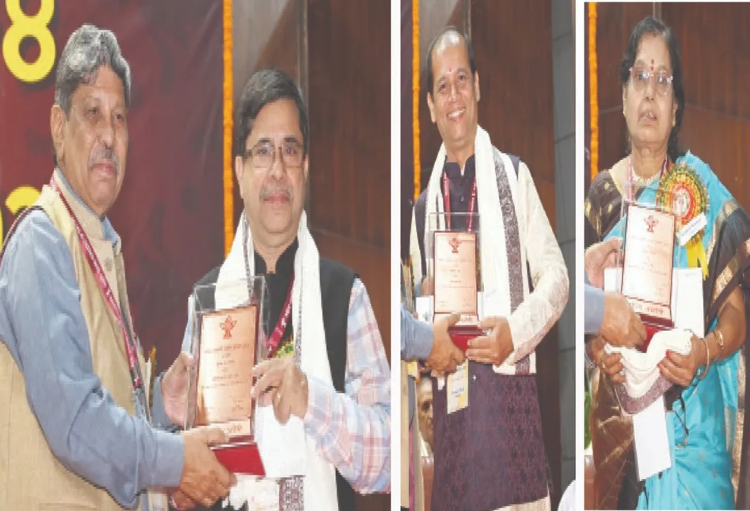  Sahitya Akademi:  ସାହିତ୍ୟ ଅକାଦେମି ଅନୁବାଦ ପୁରସ୍କାର-୨୦୨୪ ପ୍ରଦାନ ସମାରୋହ: ପୁରସ୍କାର ଗ୍ରହଣ କଲେ ୨୨ ଭାଷାର ଅନୁବାଦକ, ଓଡ଼ିଶାରୁ ତିନି