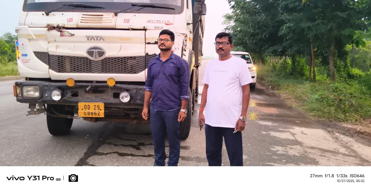  Trucks seized at soro Photograph: (sambad.in) 