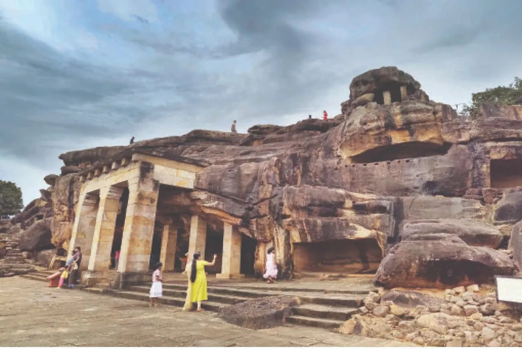  ଜୟଦେବବାଟିକାରେ ‌କେହି ଭୋଜି କଲେନି