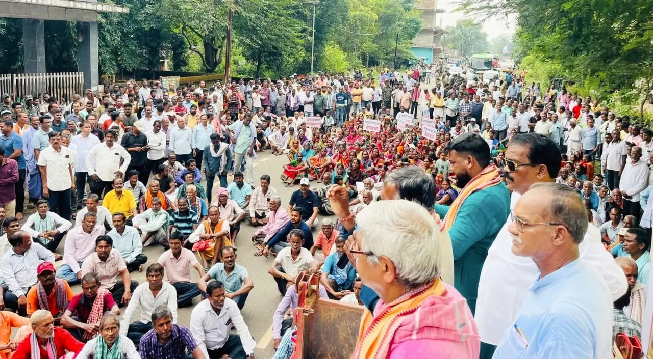  Farmers opposed irrigation project in Keonjhar district. Photograph: (sambad.in) 