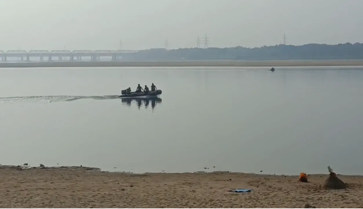  minors drown at kathajodi Photograph: (sambad.in) 