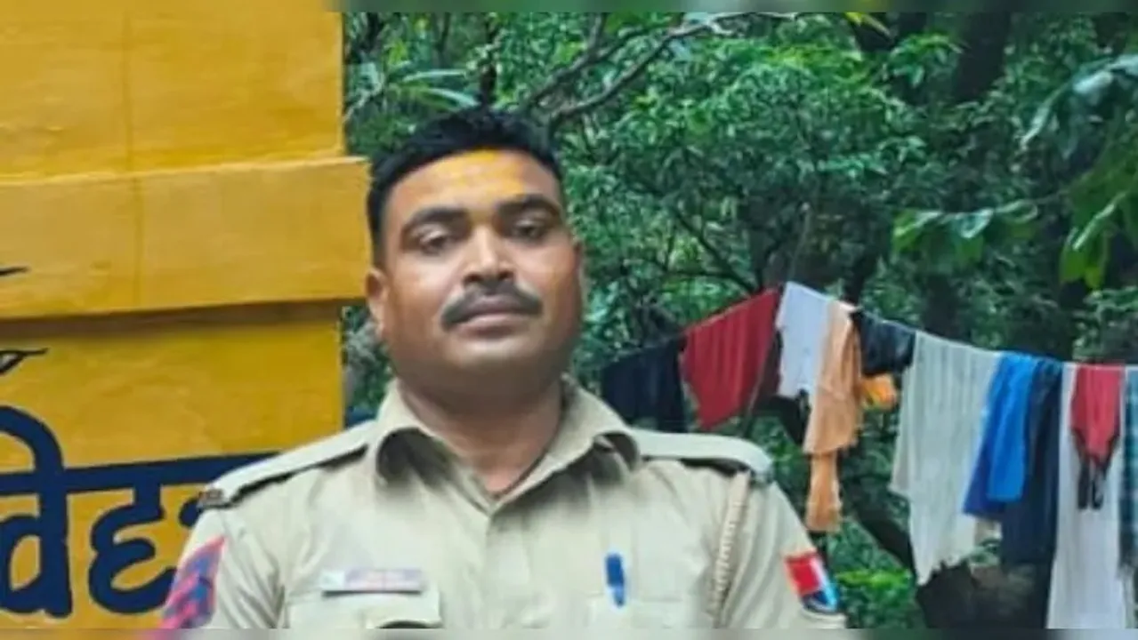  udaipur-head-constable Photograph: (@sambad.in) 