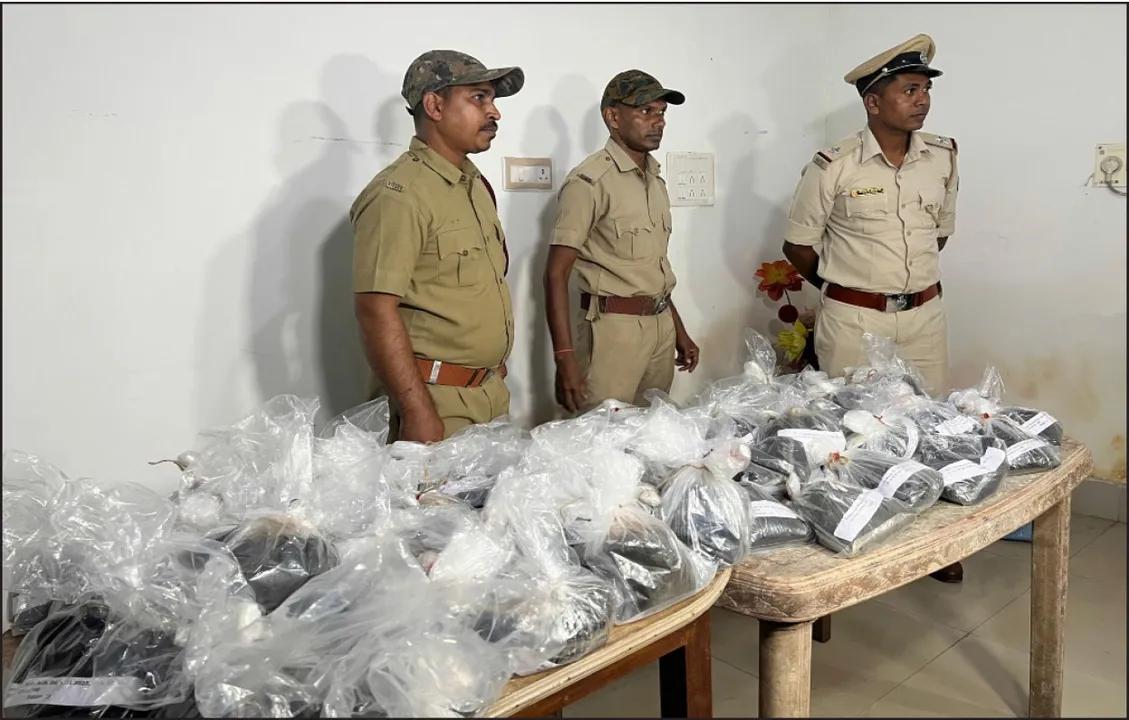  ୬୦କେଜି ଗଞ୍ଜେଇ ତେଲ ଜବତ: ବଜାର ମୂଲ୍ୟ ୮କୋଟିରୁ ଅଧିକ