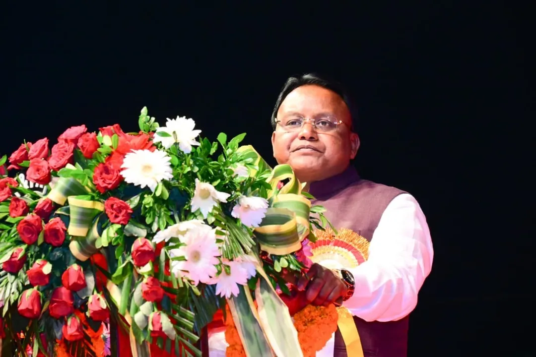  CM Mohan Charan Majhi deliver speech in Kalinga Balijatra on Tuesday. Photograph: (sambad.in) 