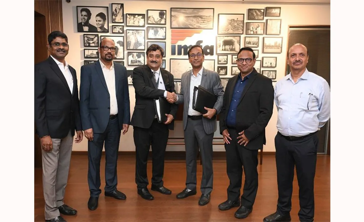  Photograph: (The Tribune) 