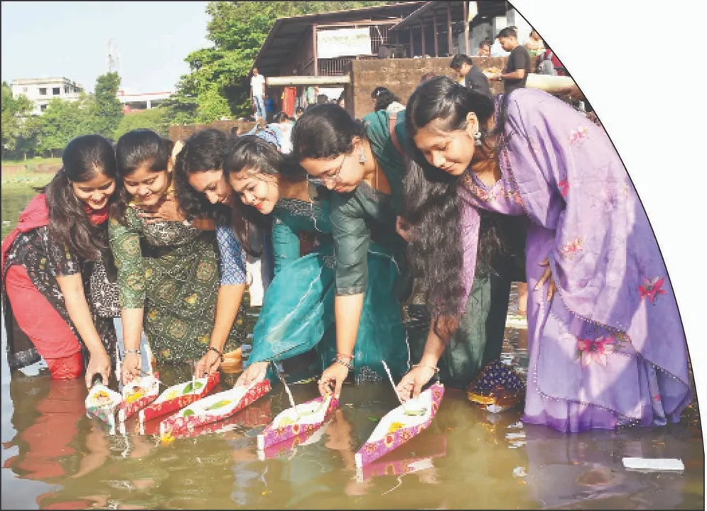  Sing aa ka ma boi: ଗାଇଲେ ଆ କା ମା ବୈ ଭସାଇଲେ ବୋଇତ