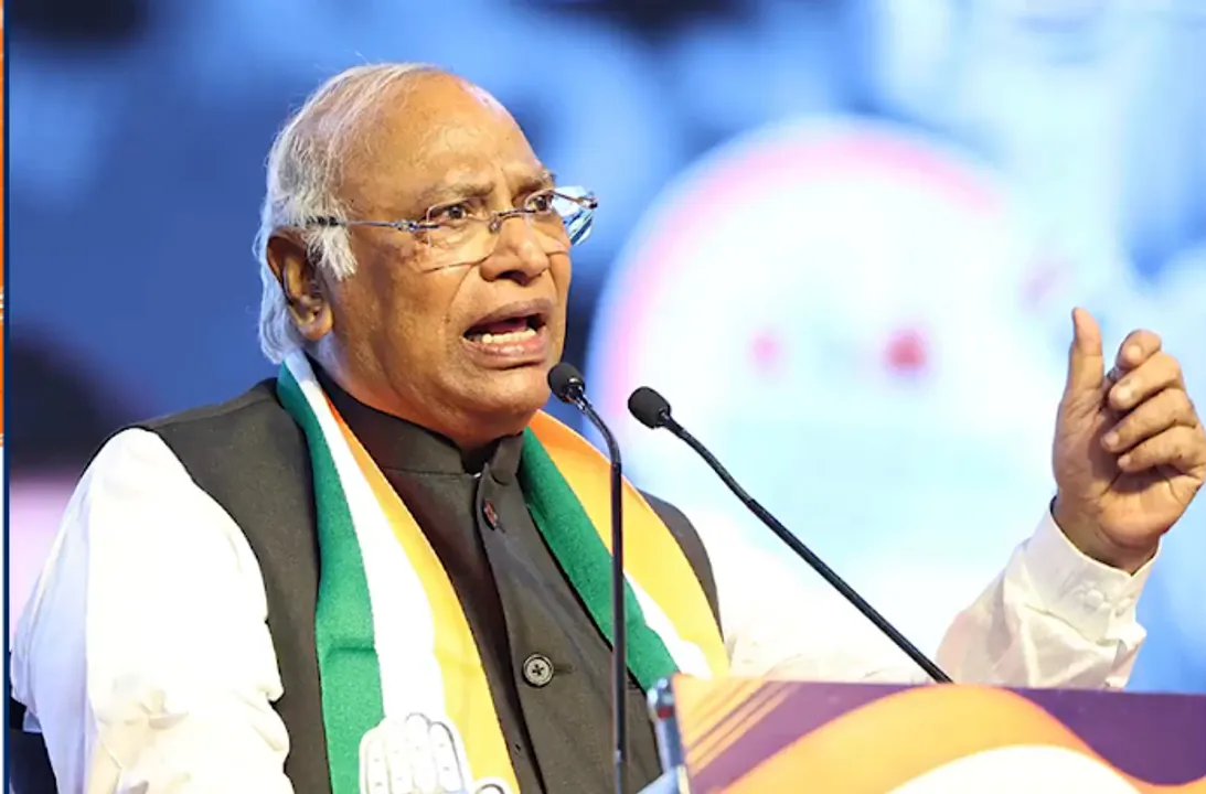  KHadge on rss Photograph: (@kharge) 