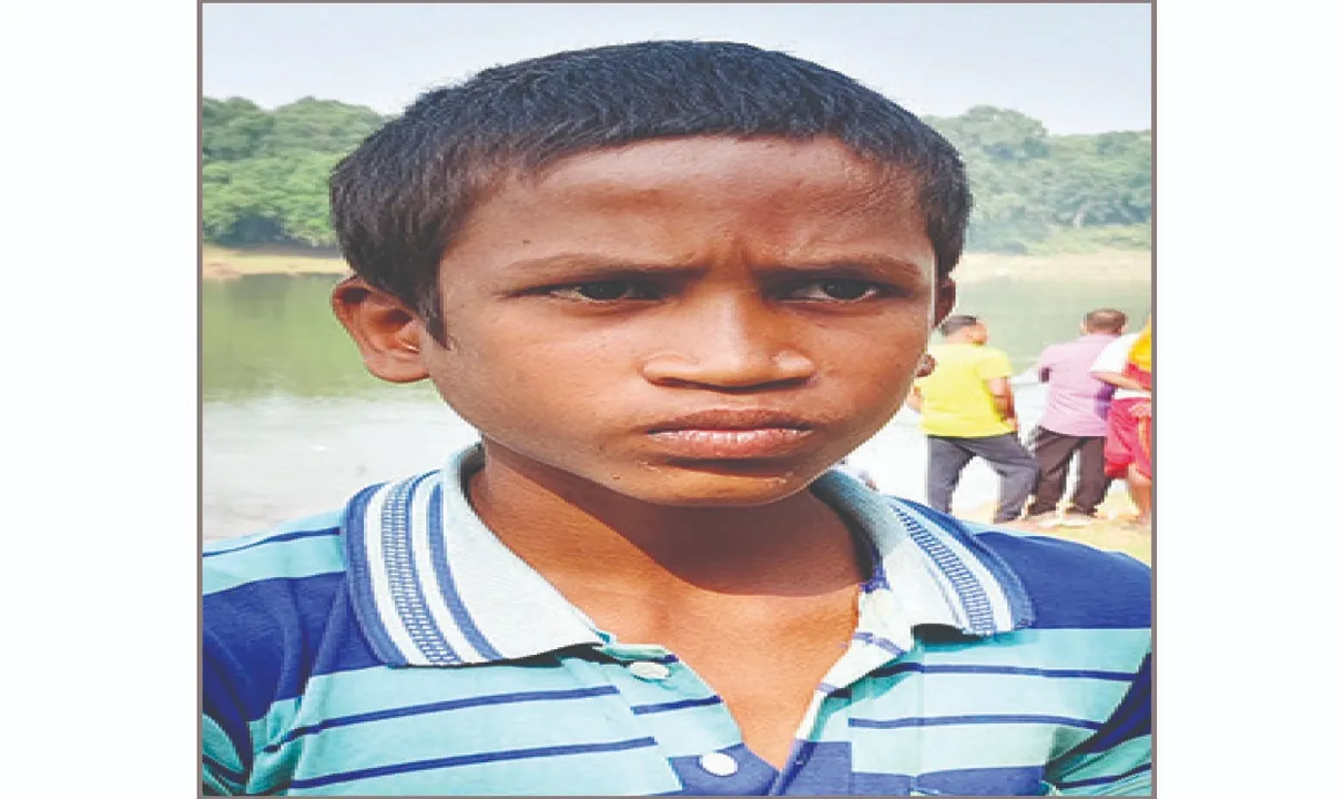  The minor showed courage: ସାହସିକତା ଦେଖାଇଲେ ନାବାଳକ: ବୈତରଣୀରେ ଭାସିଯାଉଥିବା ୨ ଭାଇଭଉଣୀଙ୍କୁ ଉଦ୍ଧାର କଲେ