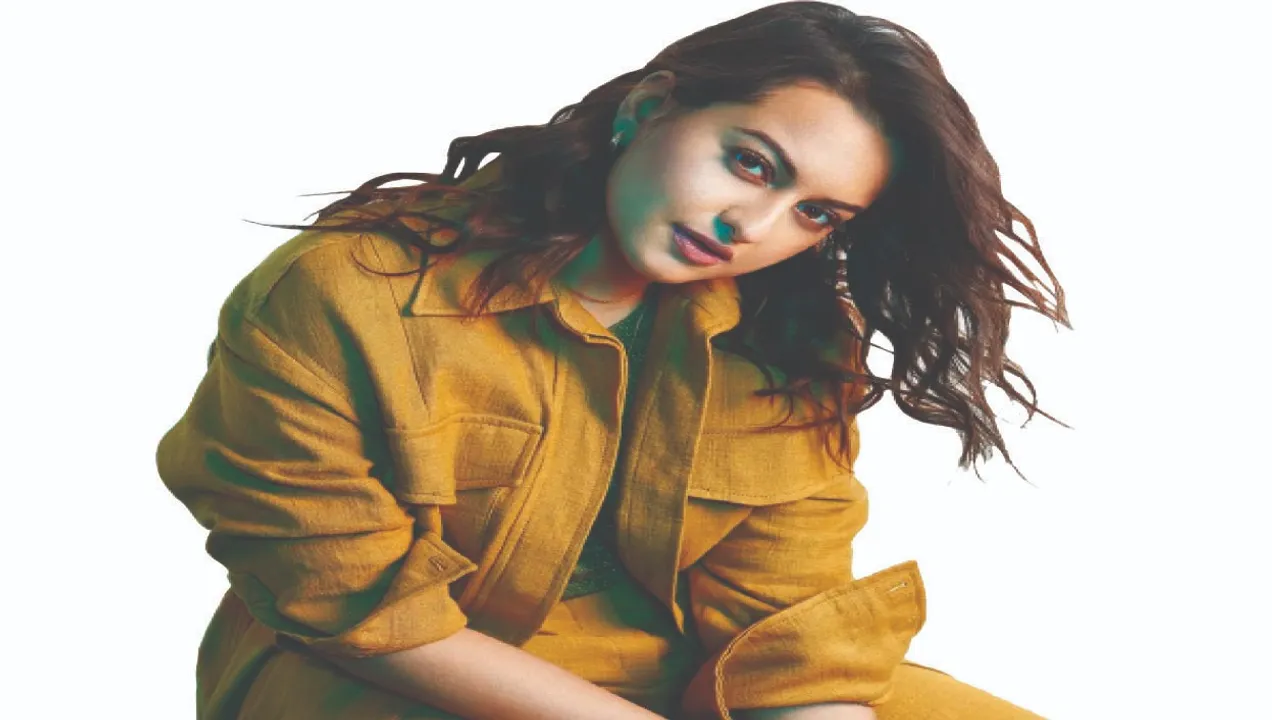  ନ୍ୟୁଜ୍‌ ରିଲ୍‌: କ୍ୟାଟ୍ରିନାଙ୍କ ଫଟୋ ସୋନାକ୍ଷୀଙ୍କ ରାଗ