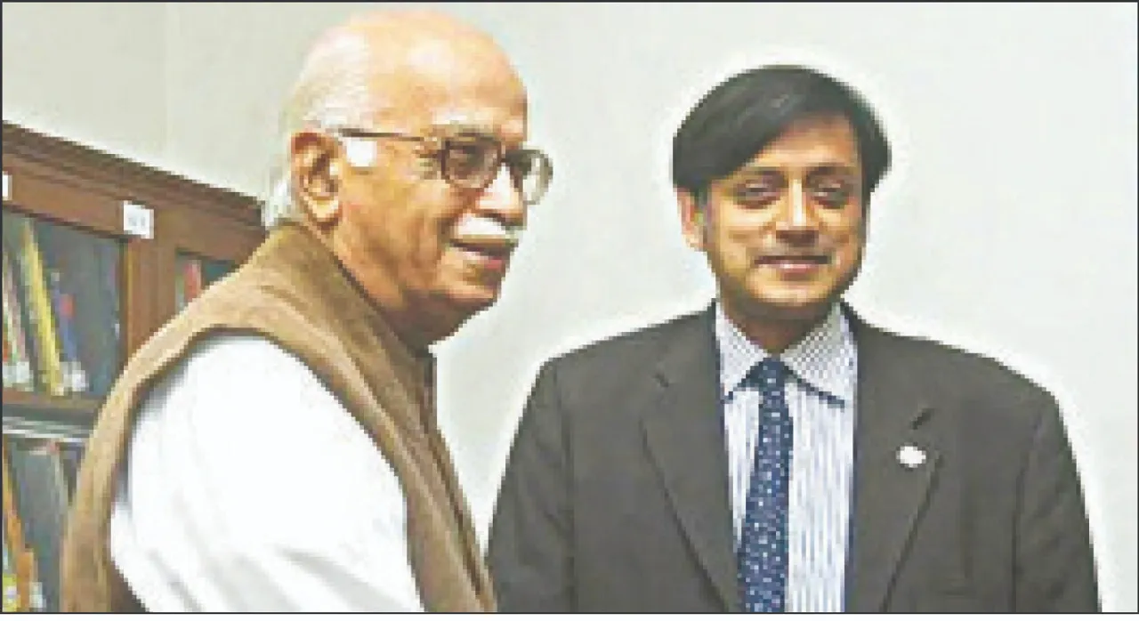  Tharoor defends Advani: ନେହରୁ-ଇନ୍ଦିରାଙ୍କ ଉଦାହରଣ ଦେଇ ଆଡ଼ଭାନୀଙ୍କୁ ସୁରକ୍ଷା ଦେଲେ ଥରୁର