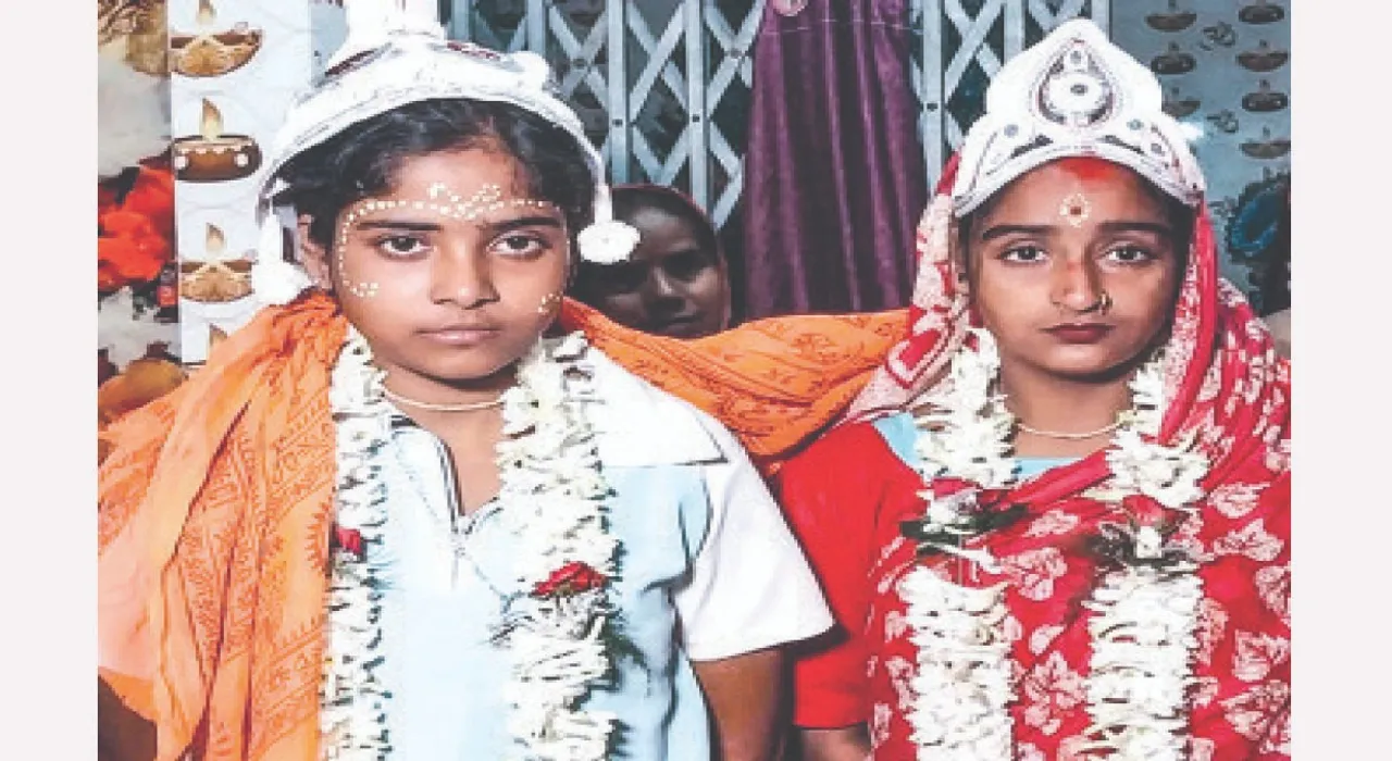  controversial marriage: ଦୁଇ ଯୁବତୀଙ୍କ ଚର୍ଚ୍ଚିତ ବିବାହ