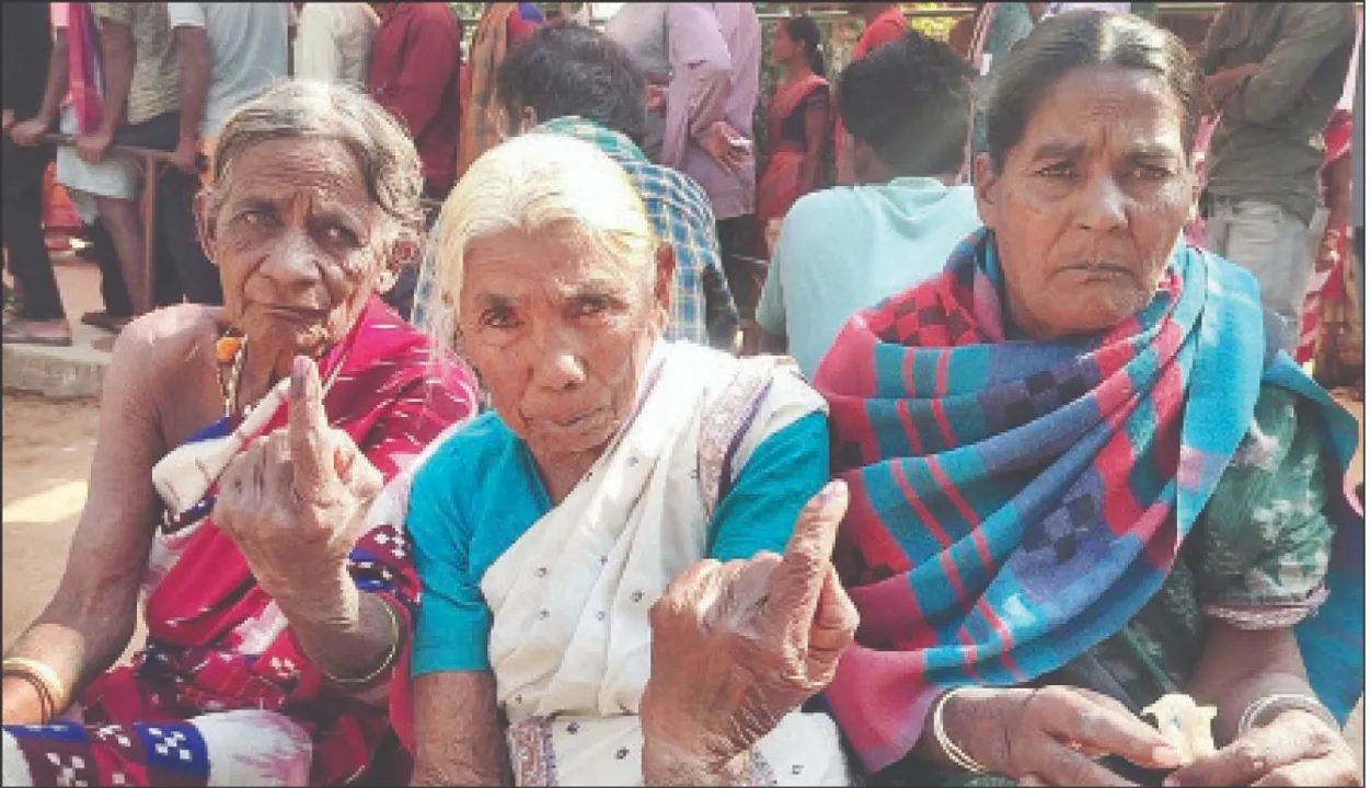  79% voter turnout in Nuapada: ନୂଆପଡ଼ା ଉପନିର୍ବାଚନରେ ୭୯% ମତଦାନ: ଇଭିଏମ୍‌ରେ ବନ୍ଦ ପ୍ରାର୍ଥୀଙ୍କ ଭାଗ୍ୟ