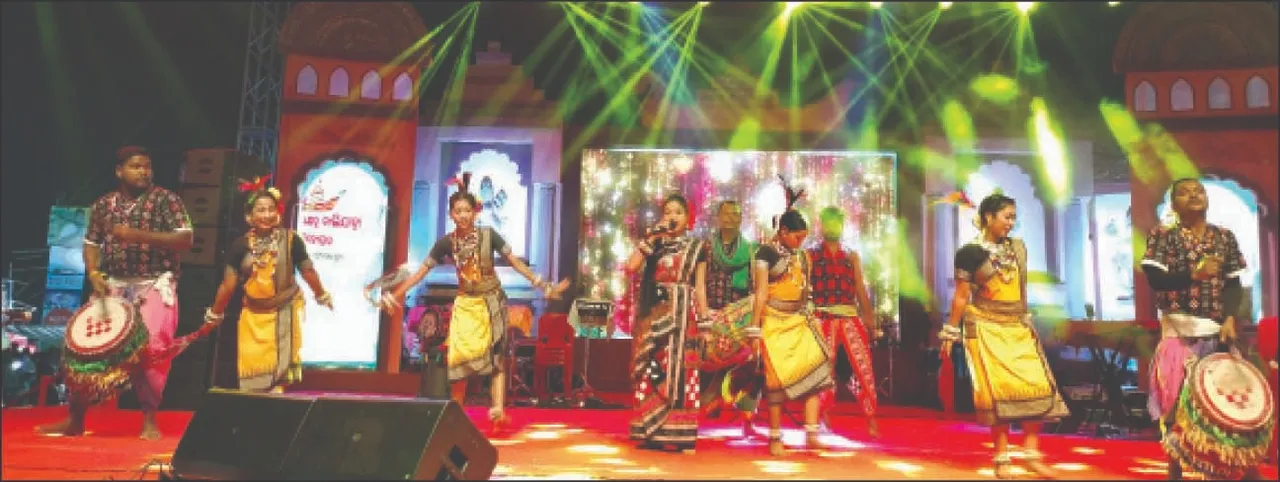  Ekamra Bali Yatra: ଦୁଲ୍‌ଦୁଲି ଦୁଲୁକାଇଲା କୁଆଖାଇ ପଠା