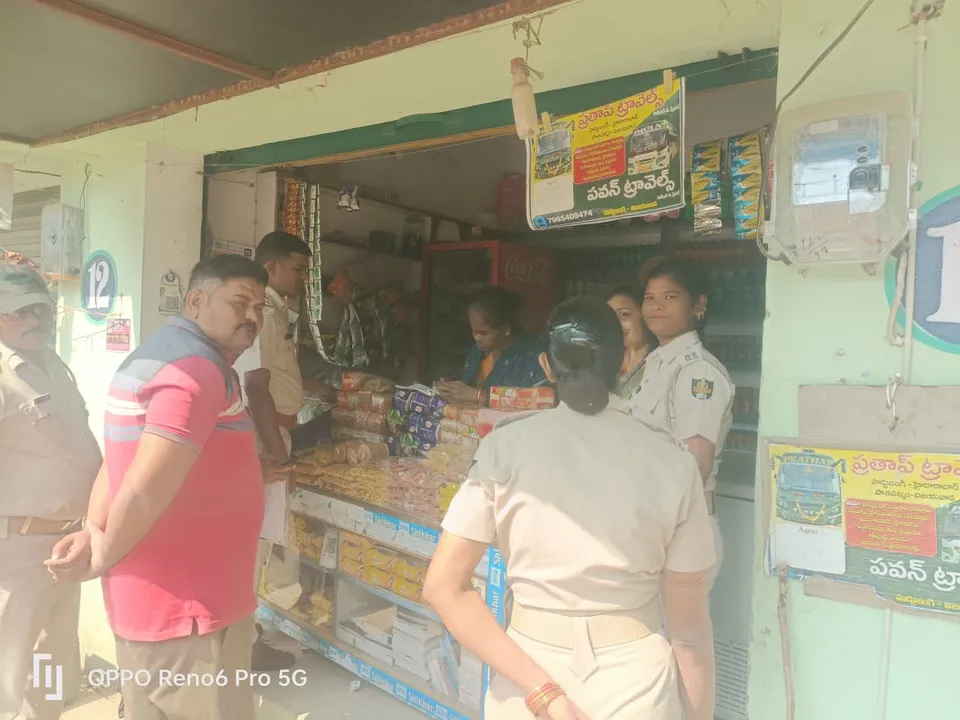  raid at kashinagar by Gajapati drugs inspector Photograph: (Sambad.in) 