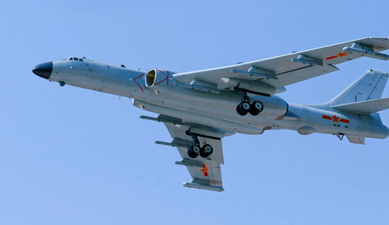 A chinese Bomber Photograph: (credit : Global Times) 